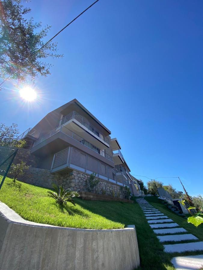 My Lake Apartments Мальчезине Экстерьер фото