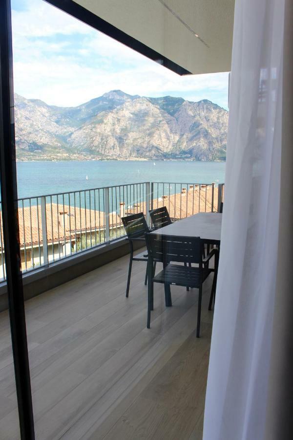 My Lake Apartments Мальчезине Экстерьер фото